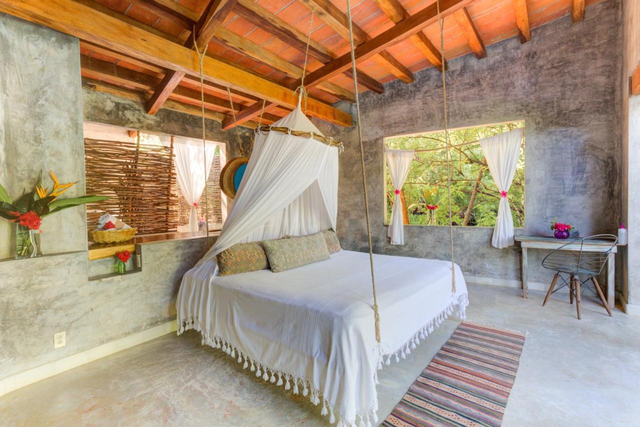 Отель Casitas Maraika Пуэрто-Вальярта Экстерьер фото